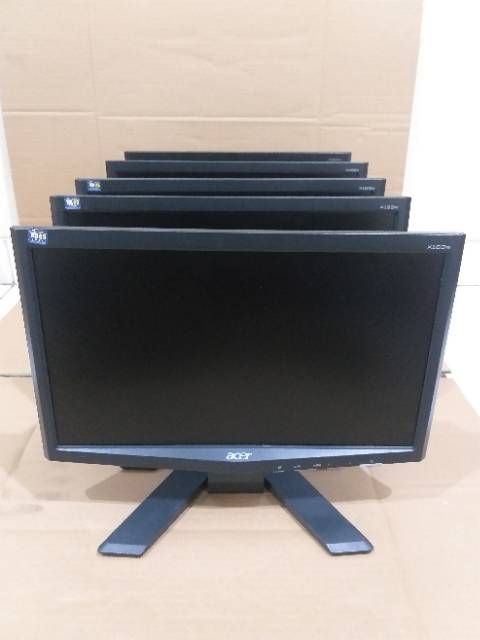 Monitor LCD Acer X163W 16 inci kaki V untuk pc atau cctv atau casir