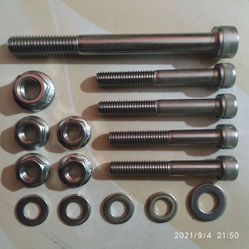 Baut Pangkon Mesin Depan Kawasaki Ninja Stainless Asli