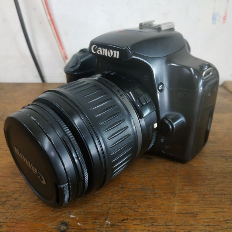 Canon 1000D canon 1000d kit lensa 18-55mm