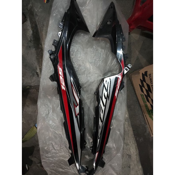 Cover body tengah Supra 125 fi