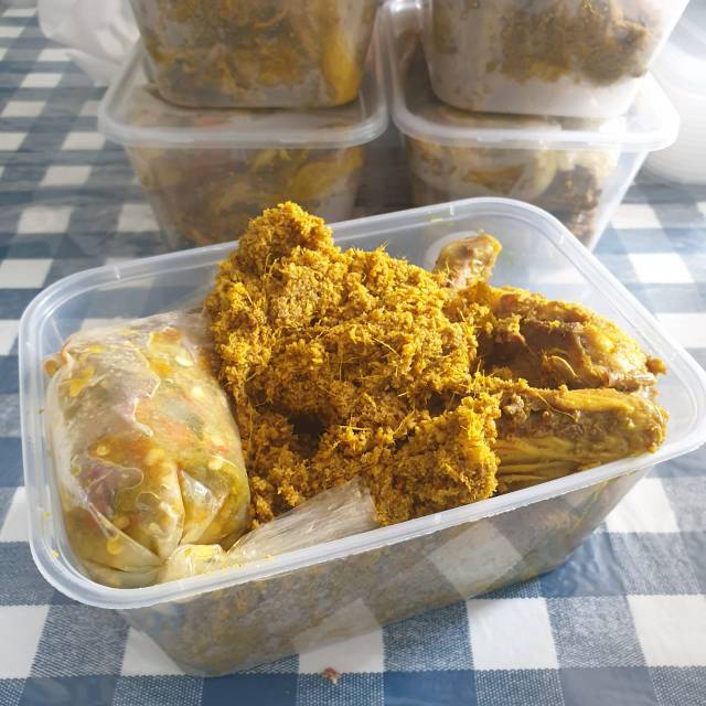 

Tals.Kitchen ( Ayam Bumbu Kuning isi 5 pcs+sambal) PO