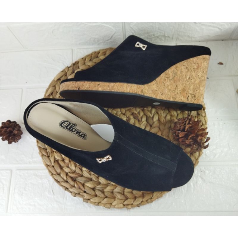 Wedges Big size Woman / SLOP Kulit Suede Black Elegant Size JUMBO 41-45 Hitam Pesta, 44