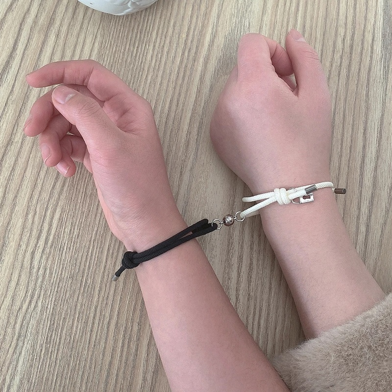 2pcs Gelang Tali Persahabatan Magnetik Kreatif Untuk Pasangan