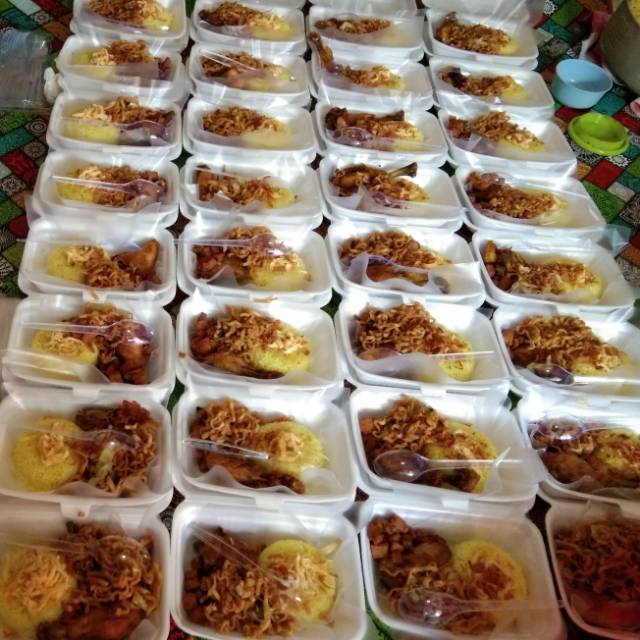 

Nasi kuning
