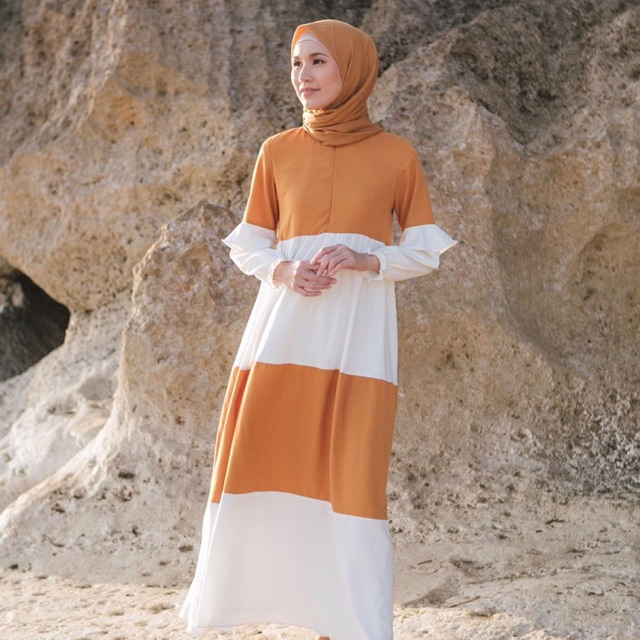 Sale wearing klamby ayudia dress