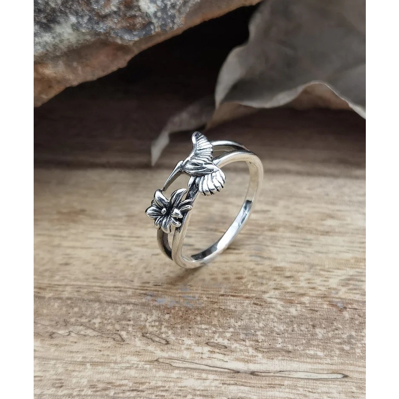 Cincin Desain Burung Kolibri Bahan alloy Gaya retro Kasual Untuk Pria Dan Wanita