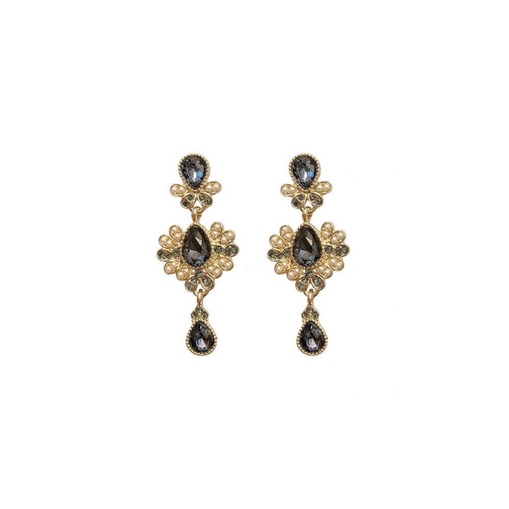 Anting Tusuk Gantung Temperament Hias Berlian Gaya Retroeleganbarok Untuk Wanita