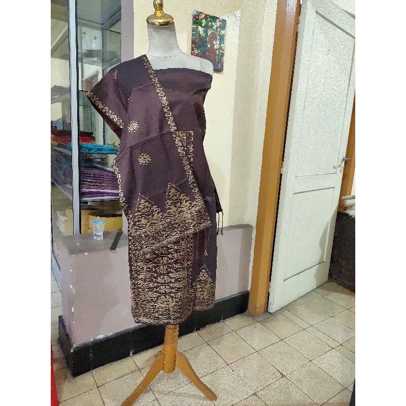 

songket Silungkang plus selendang warna coklat kopi gosong