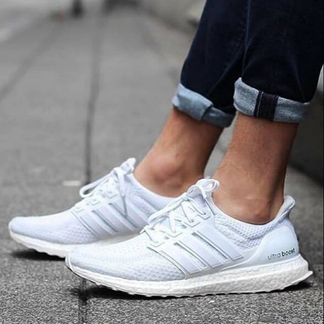 ultra boost putih