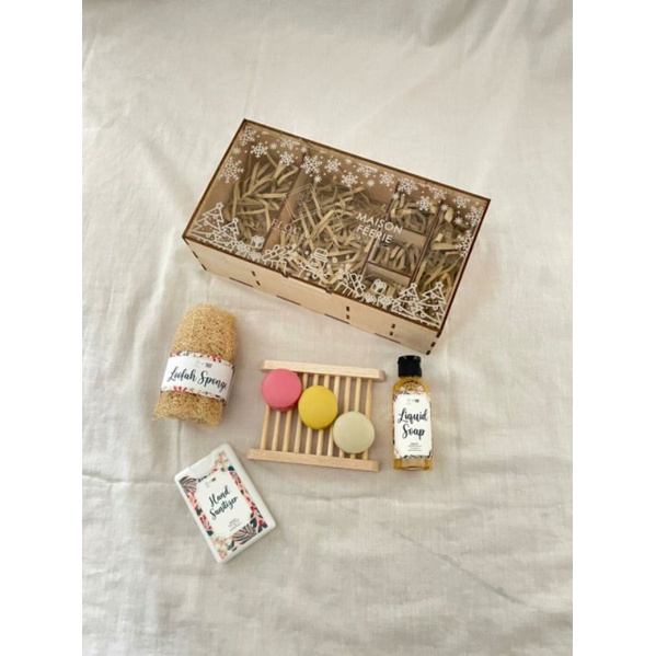 Box Hampers tutup Akrilik | Box Natal | Hampers Natal