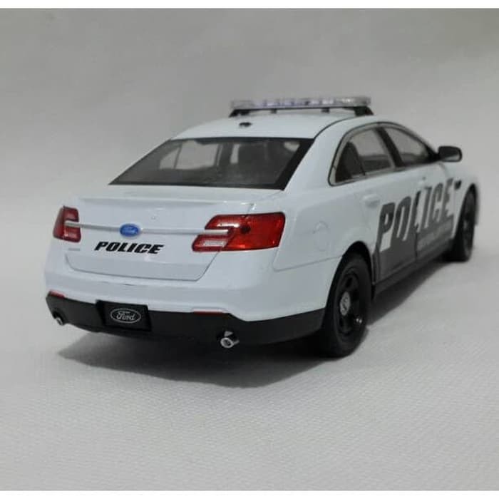 DIECAST WELLY NEX FORD POLICE INTERCEPTOR 1:24 [ MBW 1902 ]