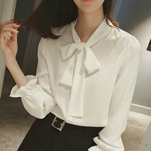 Amanta blouse Bahan Twiscone(kancing Hidup) Ukuran Fit L