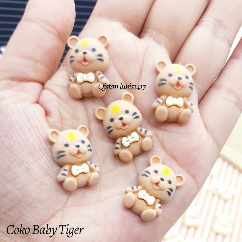 Clay Baby Tiger &amp; Baby Cat