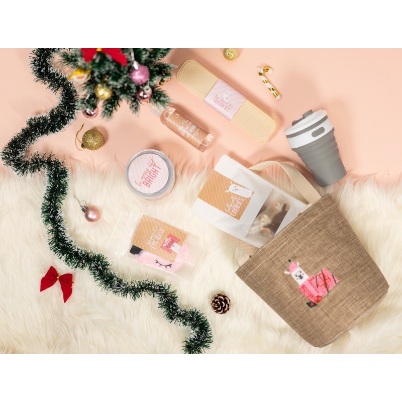 

Hampers natal | Christmas hampers || parcel hadiah Souvenir Natal Goodies Bag - Merry Bag