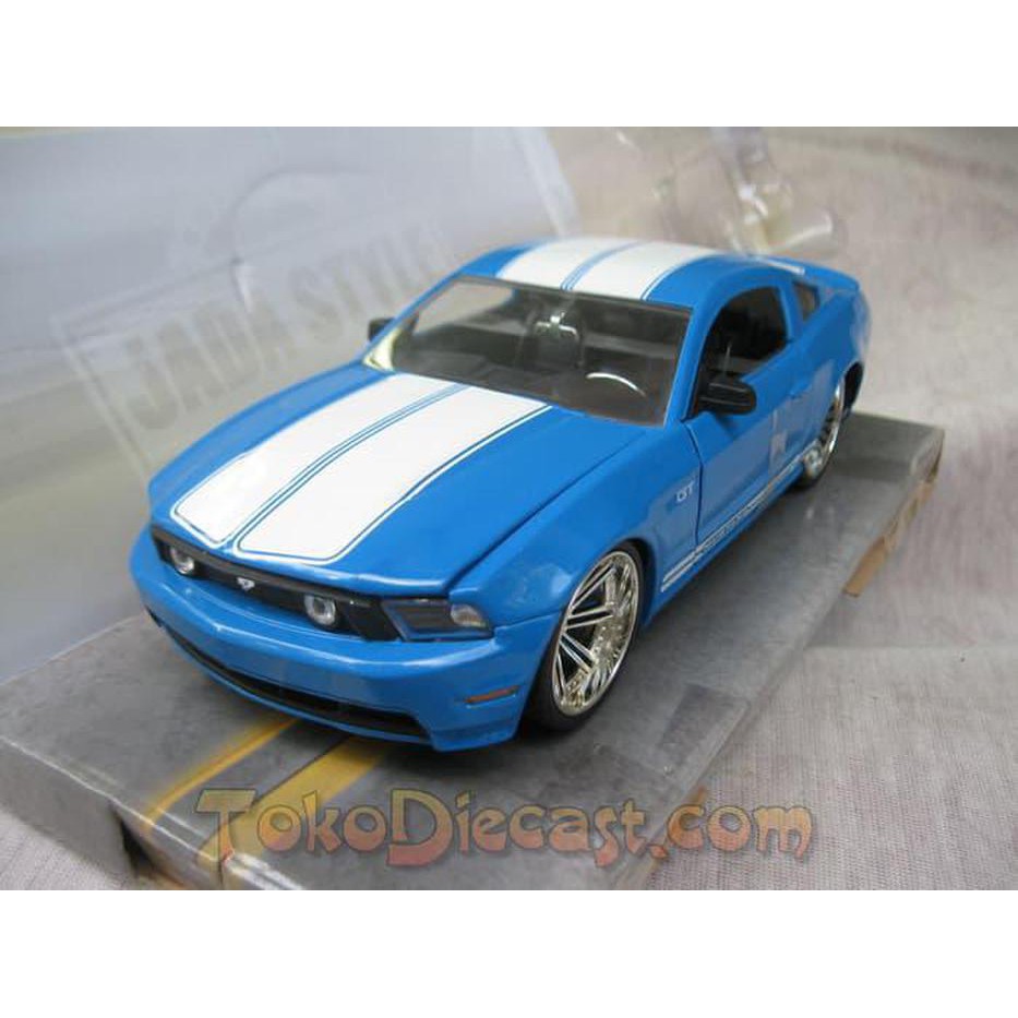 Ford Mustang GT 2010 Biru (Diecast Jada 1:24)