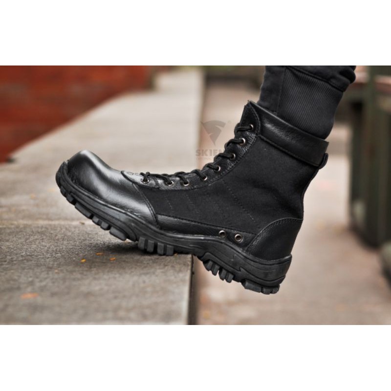 Sepatu Boots Safety Pria Tactical Kulit Suede