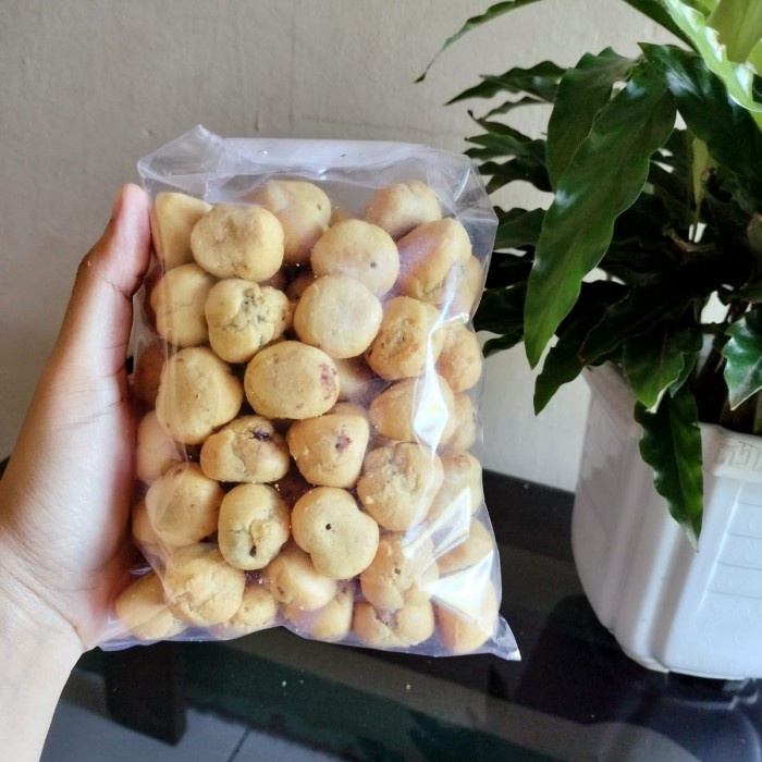 

Kue Soes Cokelat - Kue Sus Kering Coklat 1 Kg - Sus Kering Cokelat Lumer