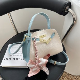 ( 2PC 1KG ) GTBI998878535 New Arrival  !!!  Tas Selempang Wanita Import  Premium Terbaru+SALL