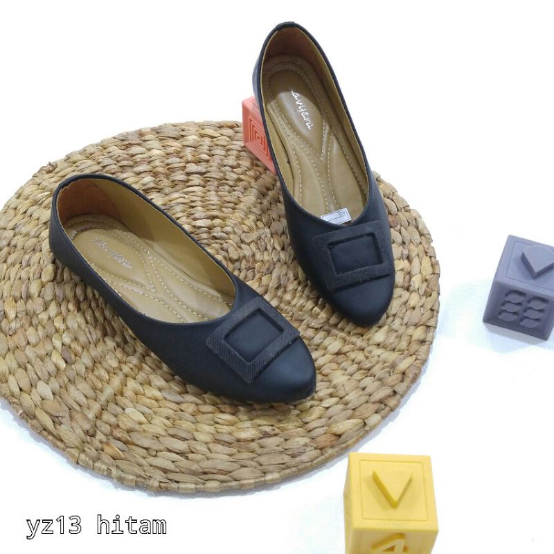 Borneo Sepatu Flat Ballerina Flatshoes Wanita RZ36 dan YZ13