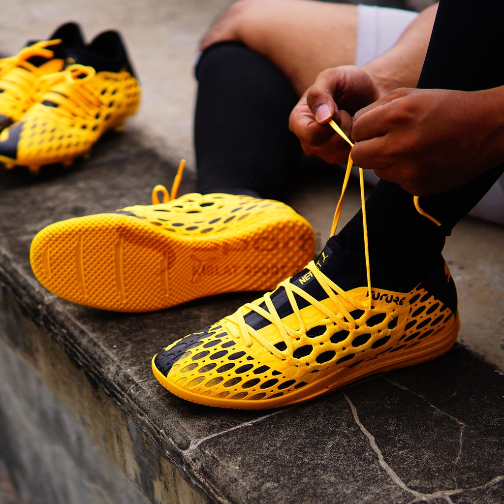 Sepatu Futsal Puma Future 5.3 IT - Ultra Yellow 105799-03 Original
