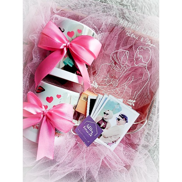 

gift custom