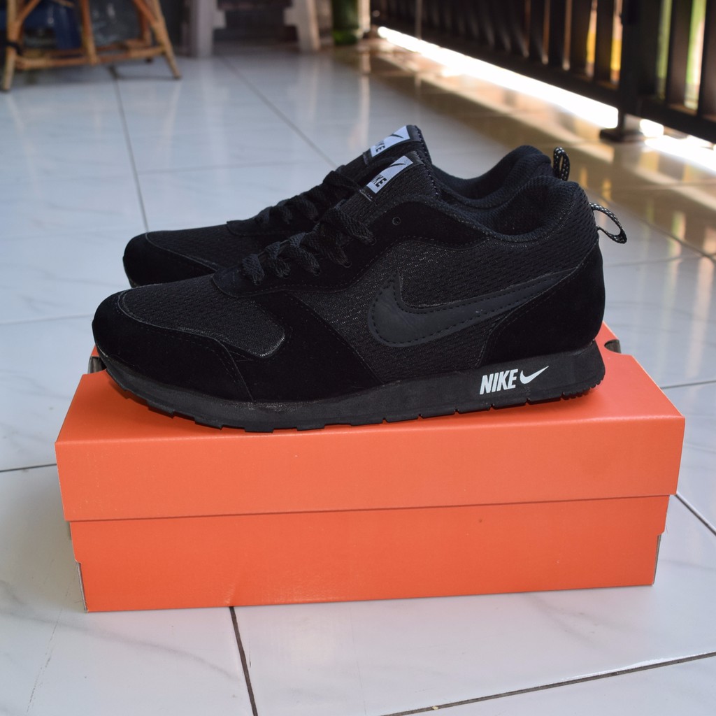 Sepatu Sekolah Hitam Nike Md Runner Hitam Polos Sneakers Sekolah