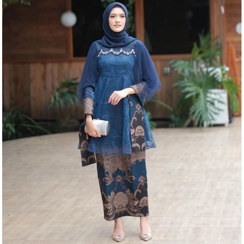 Kebaya batik muslimah jumbo terbaru kebaya muslim remaja LUNA TUNIK COUPLE ATASAN KEBAYA WANITA KEMEJA BATIK PRIA BROKAT KONDANGAN ATASAN KEBAYA MODERN KEBAYA SLENDANG TUNIC BRUKAT SETELAN KEBAYA WANITA BAJU COUPLE TUNANGAN DAN LAMARAN SARIMBITAN