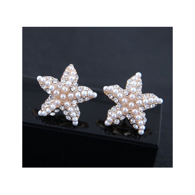 LRC Anting Tusuk Fashion White Flash Diamond Pearl Starfish Earrings A58819