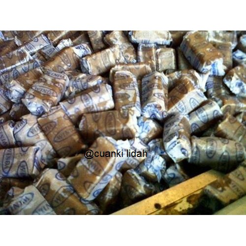 

Dodol Garut kertas (1kg) dodol garut manis
