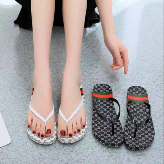 Sandal spon GG blas