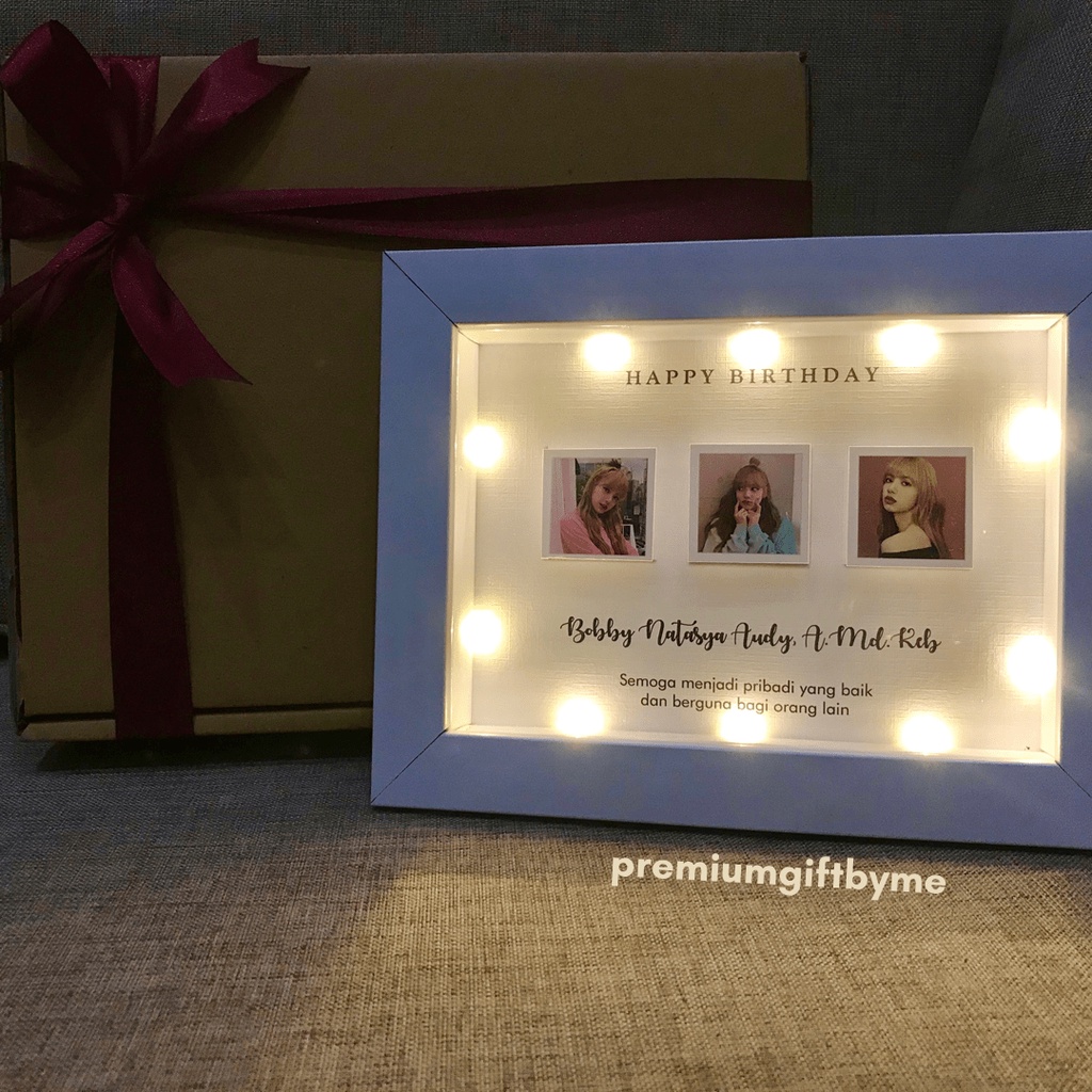 FOTO Frame 3D 5R 13x18 6R 15x20 LED Kado Ultah Hadiah Pernikahan Gift Paket Wisuda Ulang Tahun Tunangan Kelahiran Hampers Premium Murah Unik Estetik Aesthetic Sahabat Teman Pacar Istri Bayi Anak Box Figura Pigura Lampu