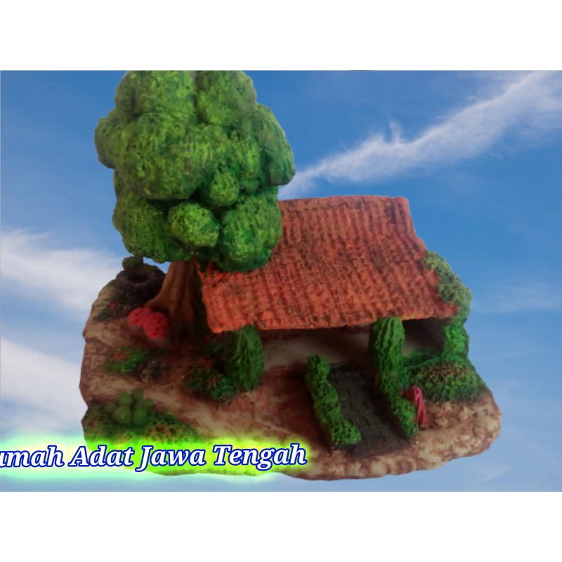 Miniatur Rumah Adat