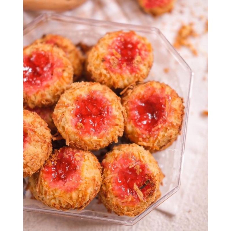 

Strawberry Thumbprint cookies