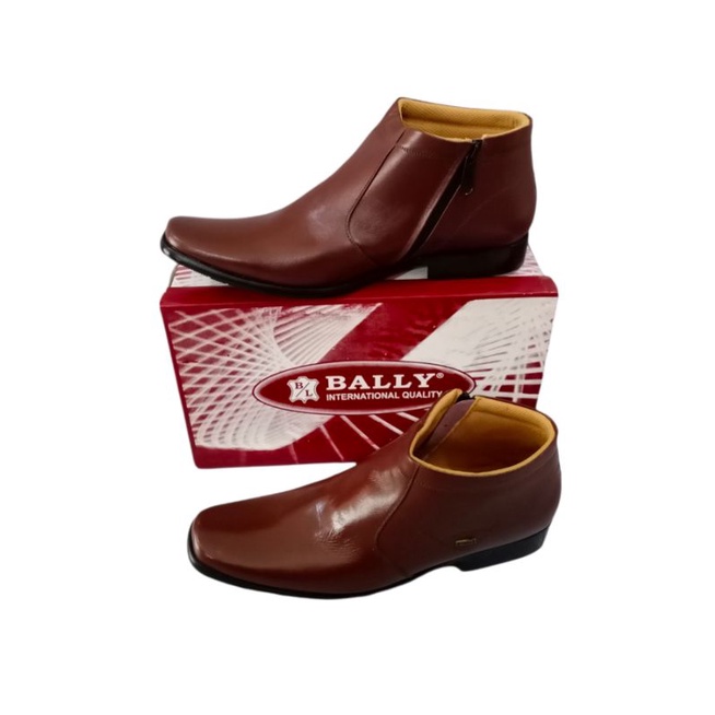 Sepatu Boot Resleting Merk Bally Kulit