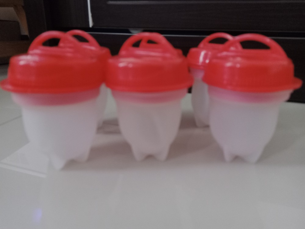 Cetakan Telur Rebus Silikon Isi 6 Pcs Silicone Egg Boil - Merah