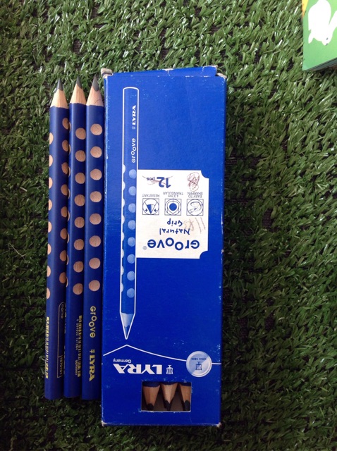 

Pensil B Lyra Groove Graphite Besar