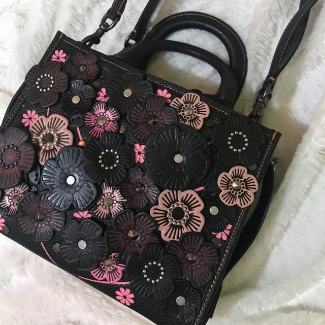 Preloved coach Rogue Tearose Black