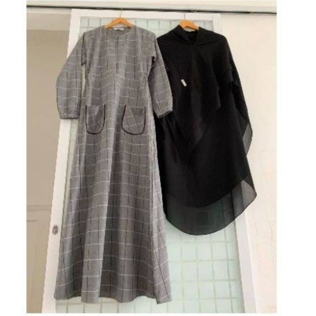 Preloved Hijab Kyounie kayuni grey size L (booked zia)