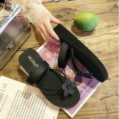 SANDAL WEDGES TALI BUNGA HUJIUTUO