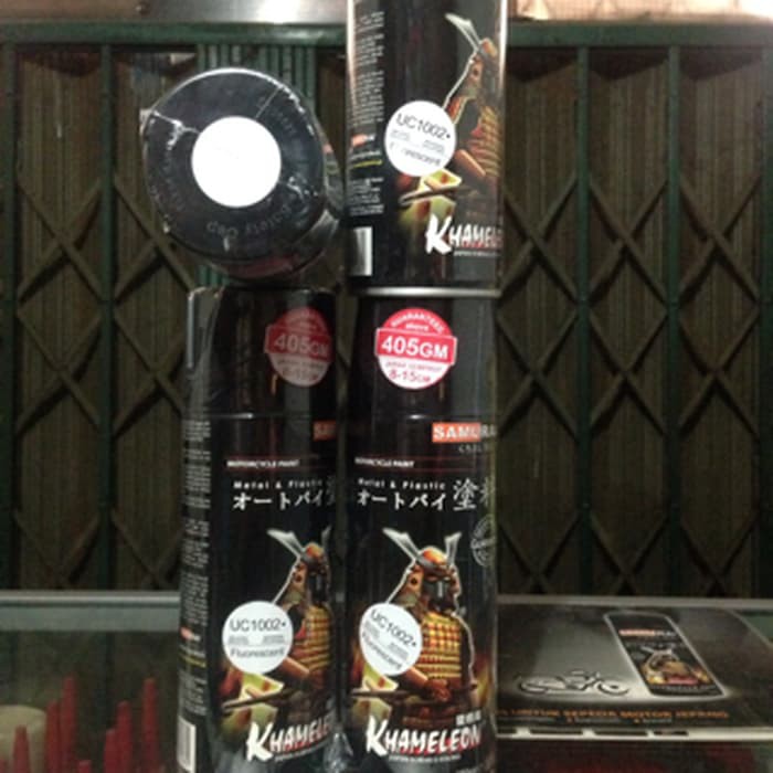 Samurai Paint/Epoxy Uc Fluoroscent White-Uc 1002*-Cat Semprot Aerosol