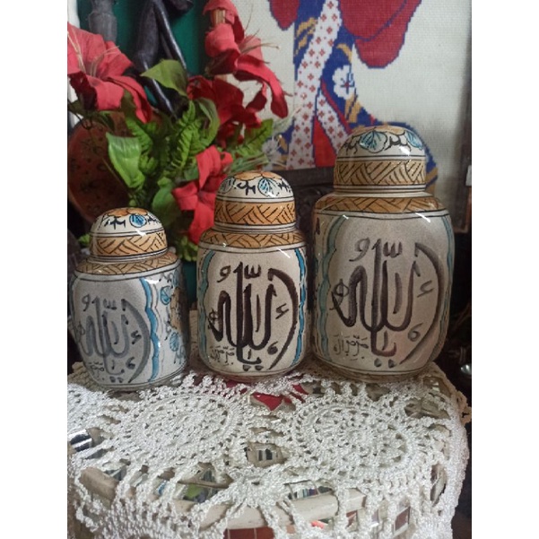 Guci kuno Jaman dulu 1 set / 3 pcs keramik pecah seribu mulus