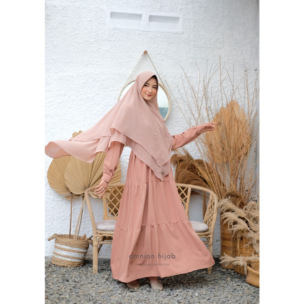Dress muslim Azkia warna nude busui friendly by amnion hijab