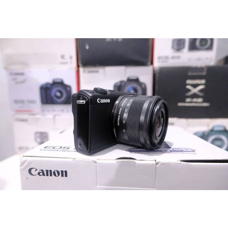 Mirrorless Canon M100