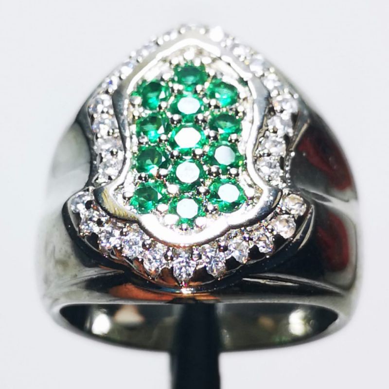 NATURAL GREEN TOPAZ CUTTING MODEL TEROMPAH