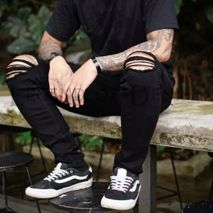 SALEE.. CELANA JIN SOBEK PRIA 21-38