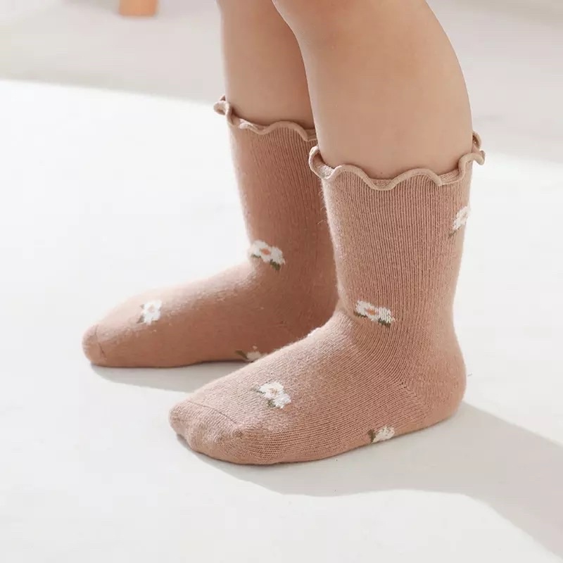 Earth tone baby socks / kaos kaki bayi