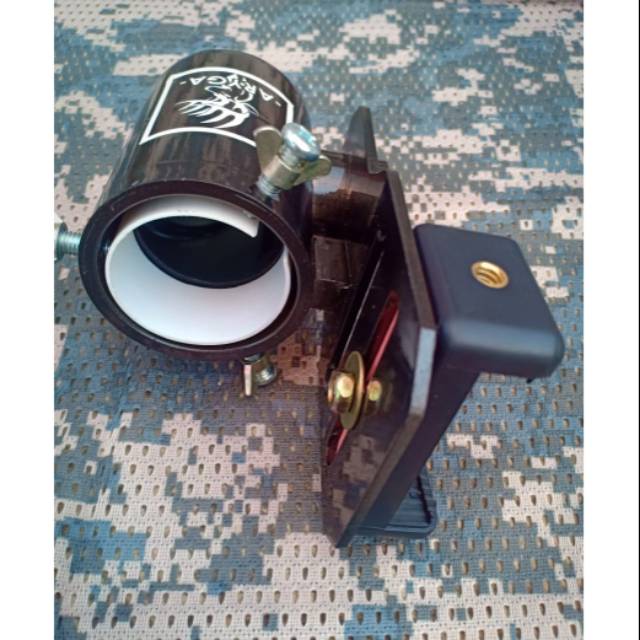 Mounting kamera samping