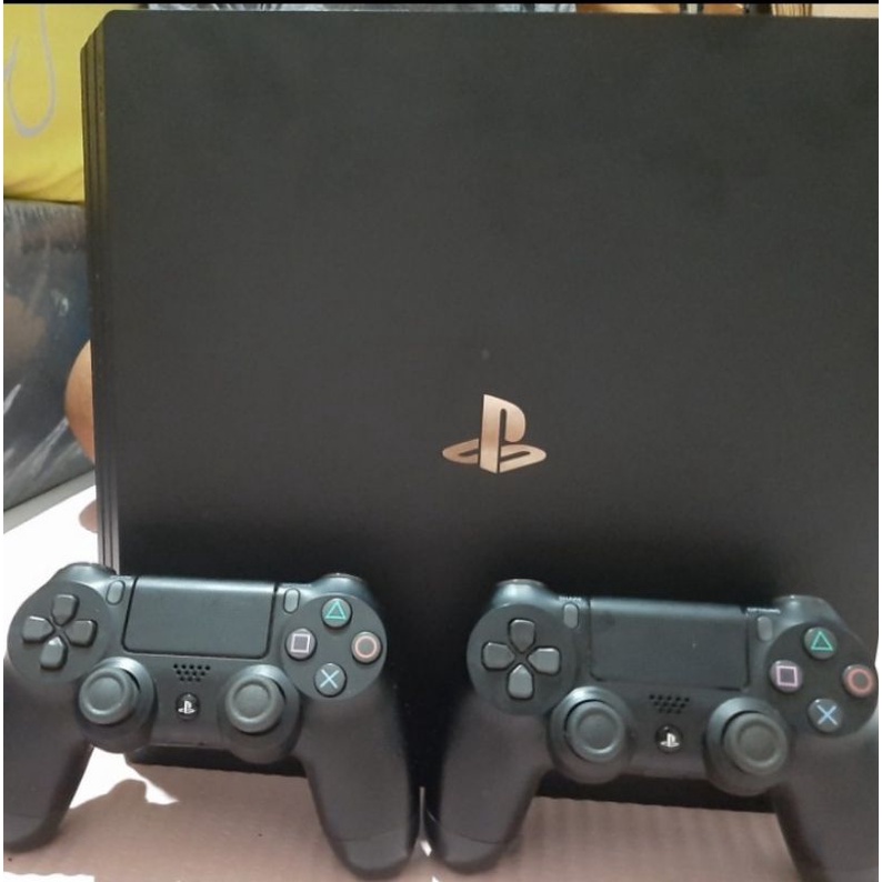 PS 4 1 TB Second