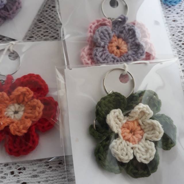 Aplikasi Bunga Matahari Rajut/ Rajut Bunga