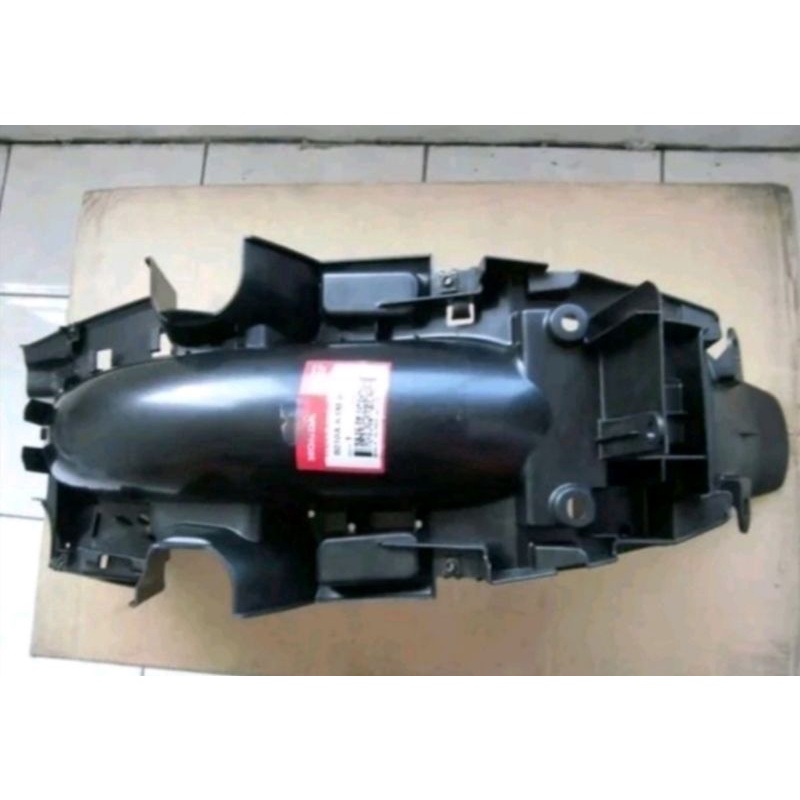 sepakbor spakbor slebor selebor Fender RR Rear Belakang Honda Supra X 125 Batman Hitam Original